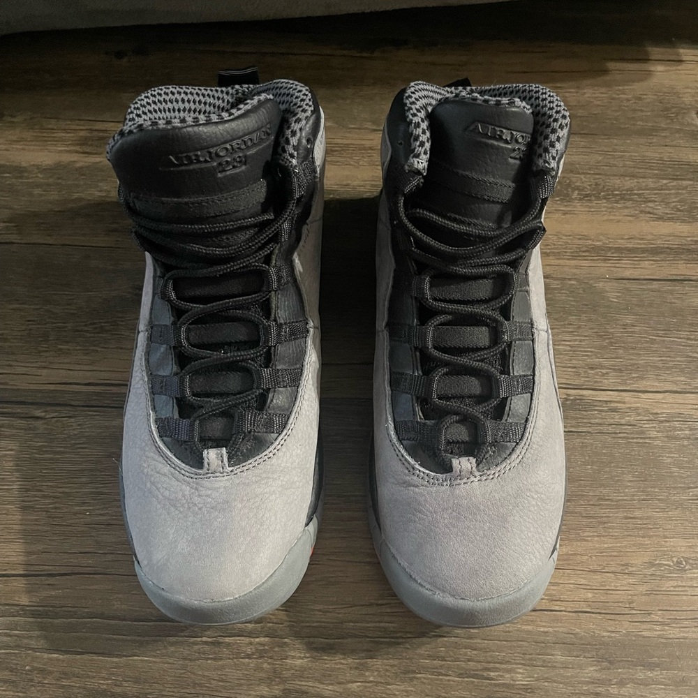 Jordan 10 Retro Youth Gray and Black Sneakers